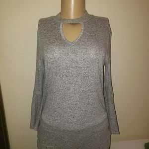 keyhole sweater with flare arms